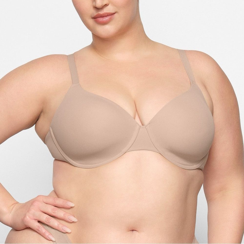 Skims Fits Everybody Demi T-Shirt Bra NWT